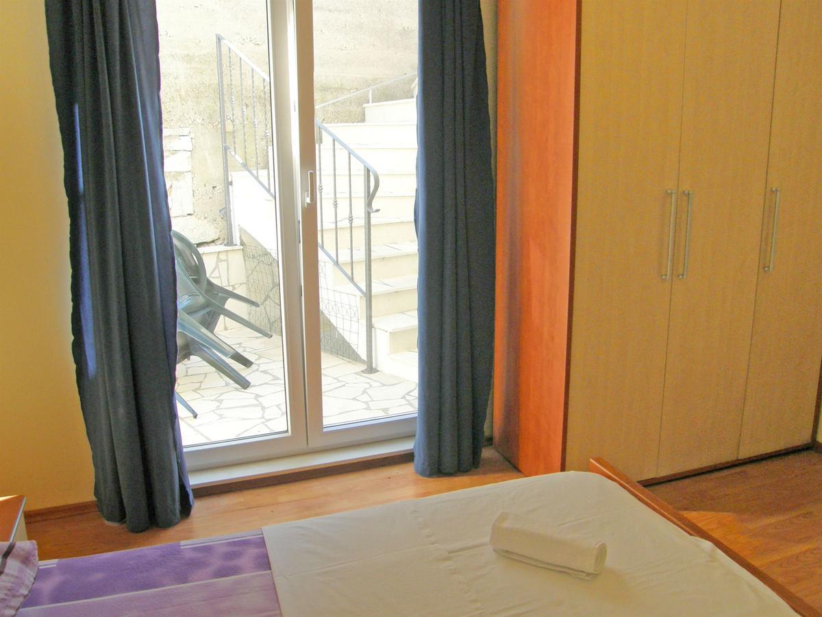 Apartments Jurica Primošten Exteriör bild